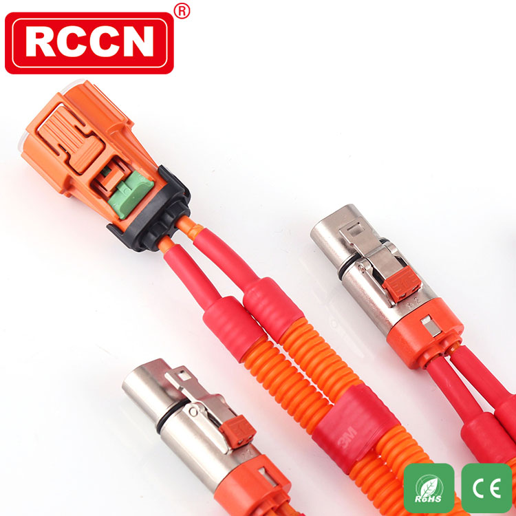 What is the working principle of the engine harness?
